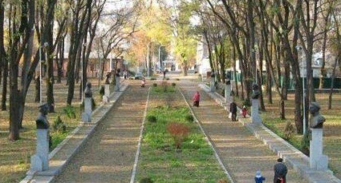 В Днепре за миллион гривен реконструируют популярный парк: подробности