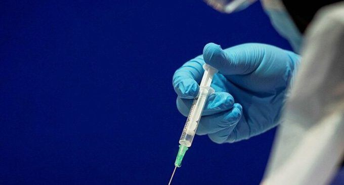 Днепрян предупреждают, что по территории Украины распространяют подделки вакцины «Pfizer»