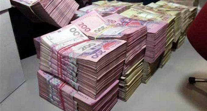 Под Днепром чиновник горсовета украл 8 миллионов гривен: подробности