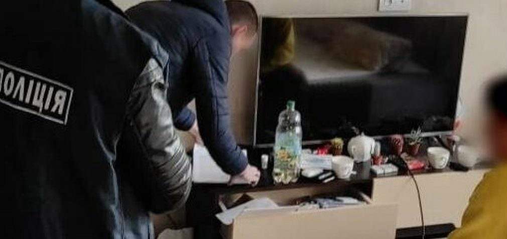 Воровали деньги с карточек: в Днепре задержали кибер-мошенников