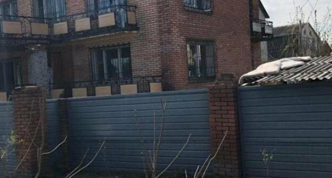 Родные их просто «списали»: в Запорожье наркозависимых днепрян держали в рабстве