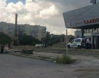 Уже пригнали технику: в Днепре снесут кинотеатр “Салют”