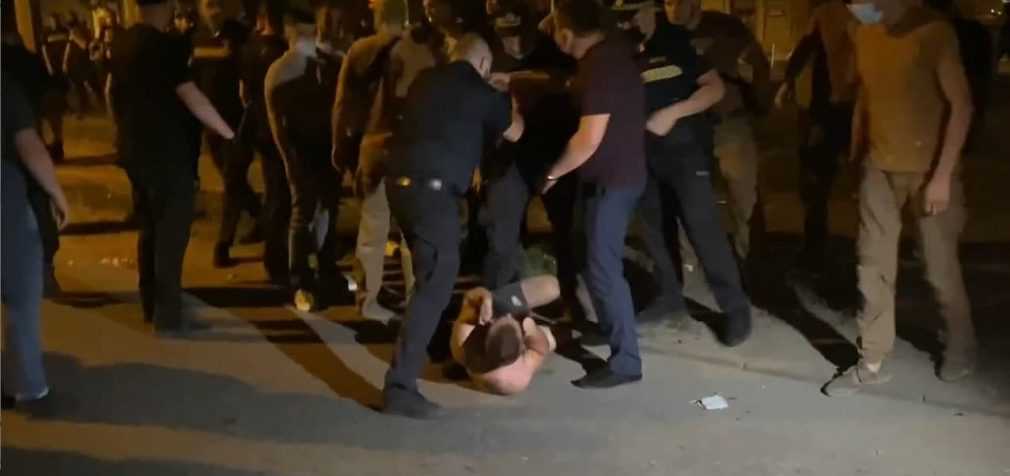 Нападению Муниципальной варты города подверглись журналисты телеканалов ОТВ и D1, заявляют медиа