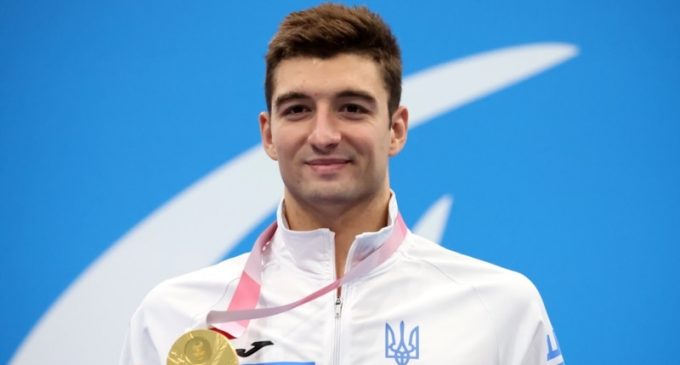 Зеленський дав звання «Герой України» плавцю Максиму Крипаку