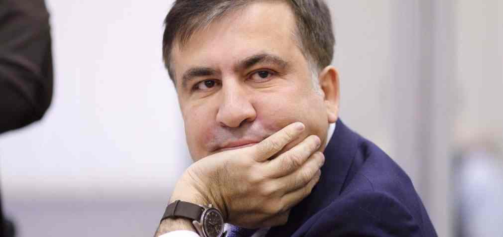 Погодився припинити голодування: Саакашвілі транспортують до військового госпіталю