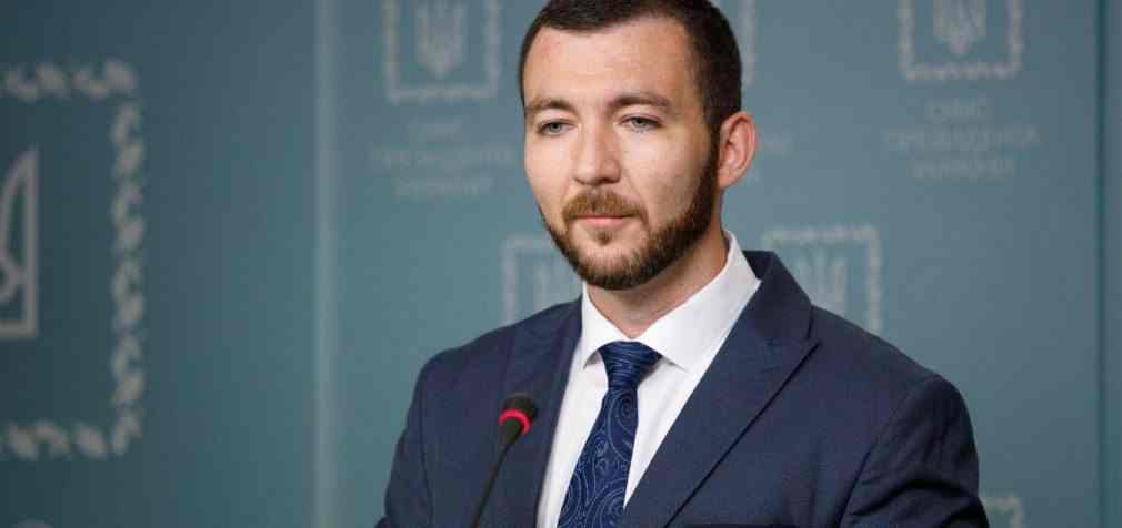 У Зеленського роз’яснили, хто отримає тисячу гривень за вакцинацію від COVID