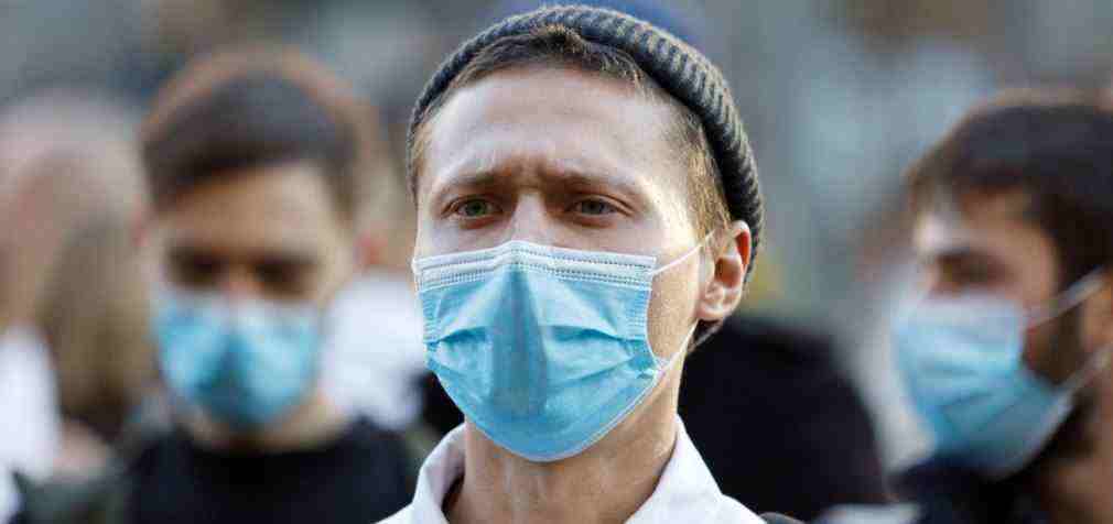 В Україні ще майже 14,5 тисяч випадків COVID і понад 400 смертей