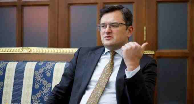 Додаткові тонни дипломатії: Кулеба привітав візит флагмана ВМС США в Чорне море