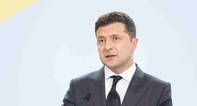 Зеленський ввів у дію санкції РНБО проти співробітників спецслужб Росії