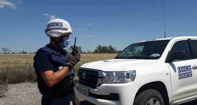 Бойовики розміщують військову техніку в житлових районах, – ОБСЄ