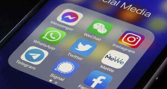 У Facebook та Instagram почалися глобальні збої