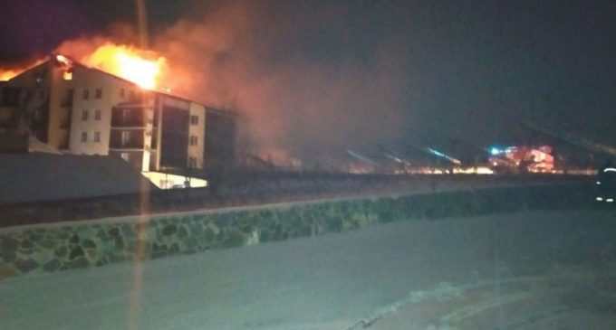 Одна людина загинула і двоє постраждали під час пожежі в готелі під Вінницею