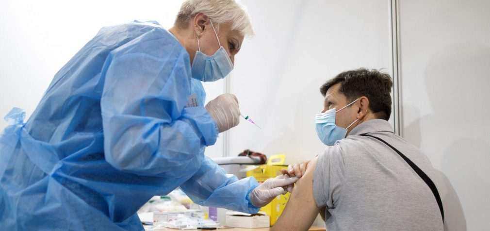 Ще 117 тисяч українців щепилися від COVID, а ревакцинацію пройшли 367, – МОЗ