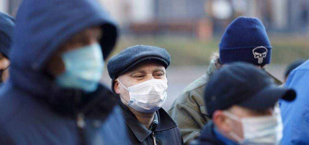 Карантин в Україні. “Червоних” областей з 23 грудня залишиться дві. Всі інші – “жовті”