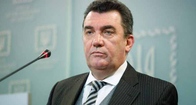 Ризику неминучого вторгнення немає: Данілов про нарощування військ РФ біля кордонів