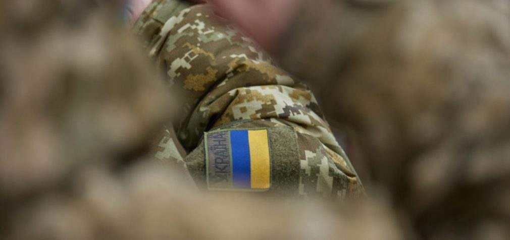 На Донбасі підірвалися двоє українських військових