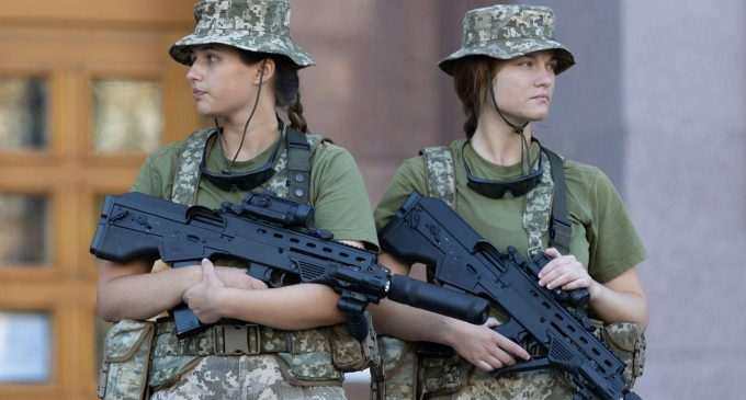 Військовий облік для жінок. Список професій буде скорочено