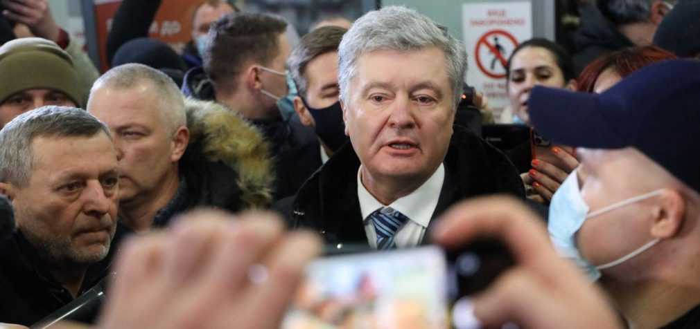 Справа Порошенка: суд оголосив перерву на невідомий термін