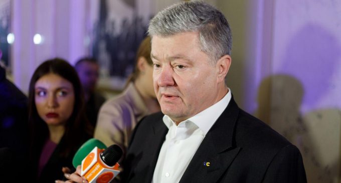 Суд обере запобіжний захід Порошенка в день його повернення в Україну