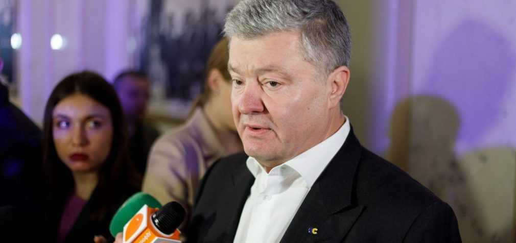 З літака до суду. Порошенко повертається до України: всі подробиці