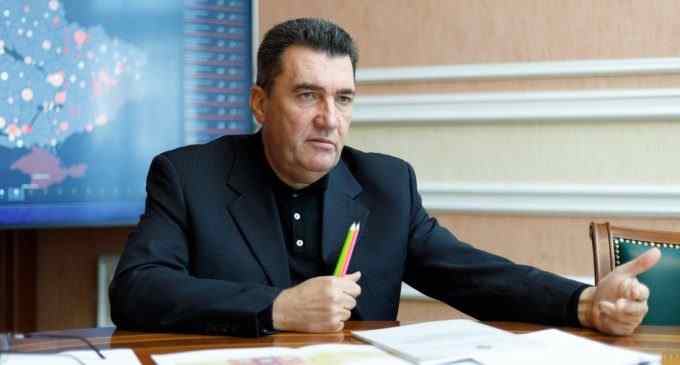 Данілов про те, як в РНБО дізналися про COVID: китайський олігарх хотів придбати велику партію масок в Україні