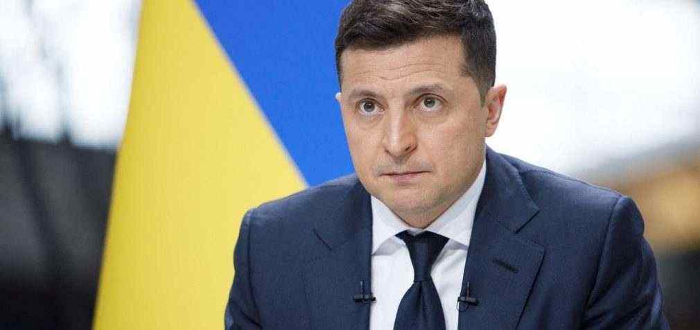 “Ми дивимося вгору”. Зеленський про оцінку України ймовірності війни