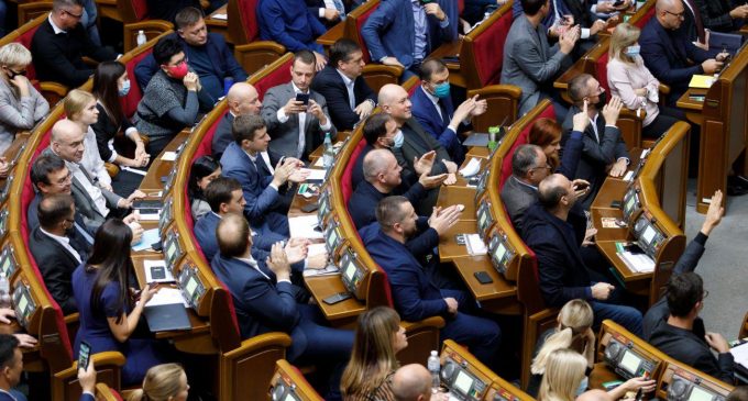 Заслухають міністрів та закриють сесію: порядок денний Ради на сьогодні