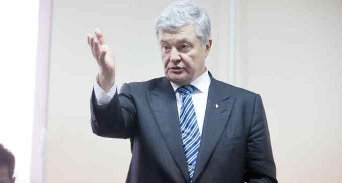Запобіжний захід Порошенку. Суддя пішов до нарадчої кімнати