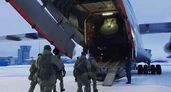 Розміщення російських військ у Казахстані не вплине на її плани щодо України, – Axios