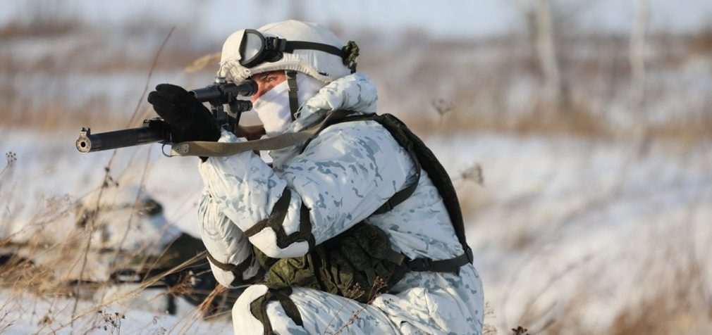 Бойовики скидали міни і обстрілювали позиції українських військових: один боєць поранений