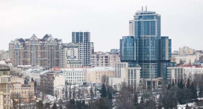 У Києві російські окупанти захопили авто ЗСУ і рухаються до центру міста