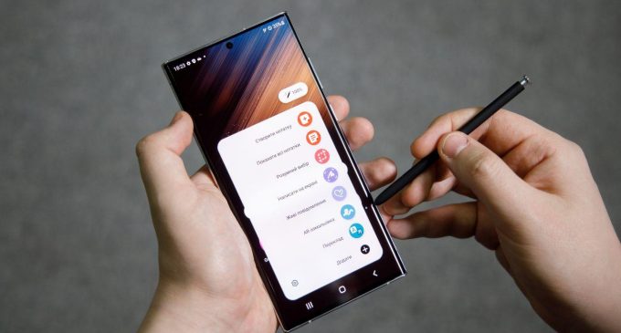 Samsung показала флагман Galaxy S22 Ultra: характеристики смартфона