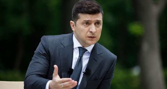 Зеленський: в Україні введуть воєнний стан