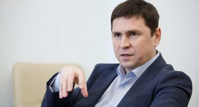Ситуація по всій Україні під контролем, влада залишається на місцях