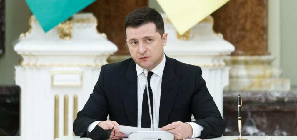 “Зброя – це наша правда”. Зеленський відреагував на фейки про нібито капітуляцію