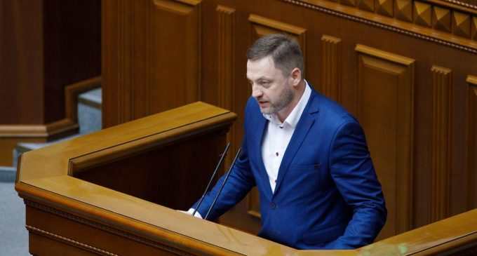 Справу про ДТП з машиною Ярославського хотіли сфальсифікувати. Звільнено начальника поліції