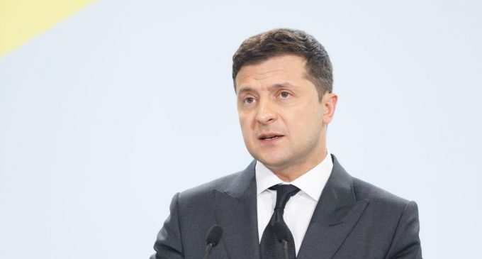 Зеленський підписав указ про загальну мобілізацію