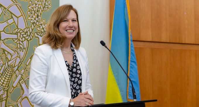Посольство США про визнання “ЛДНР”: рішення Путіна буде зустрінуте рішучою відповіддю