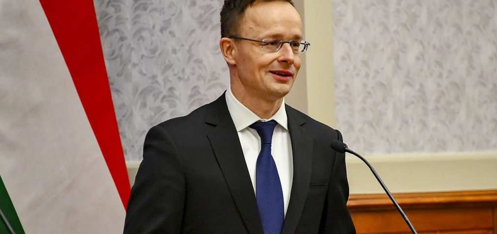 Угорщина пропонує провести переговори України та Росії в Будапешті