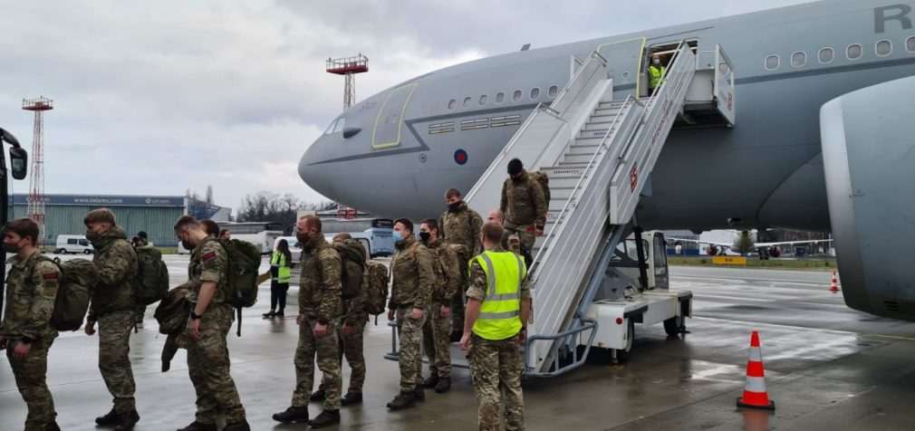 Заспокоїти союзників. США відправлять до Польщі ще 3 000 військових, – Reuters