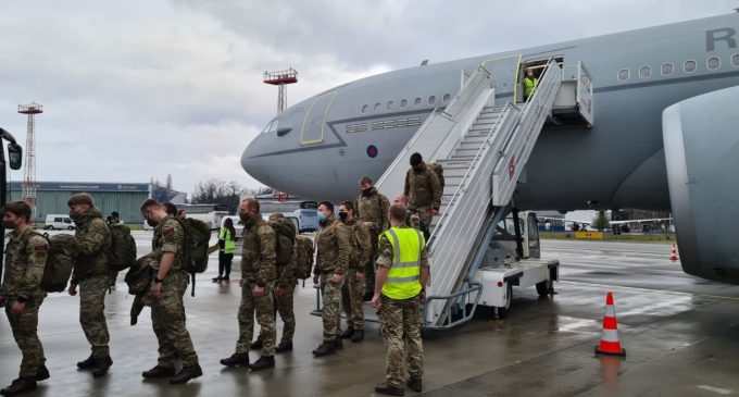 Заспокоїти союзників. США відправлять до Польщі ще 3 000 військових, – Reuters
