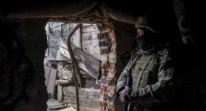Під обстрілом окупантів. Як пройшли вихідні на Донбасі: що потрібно знати