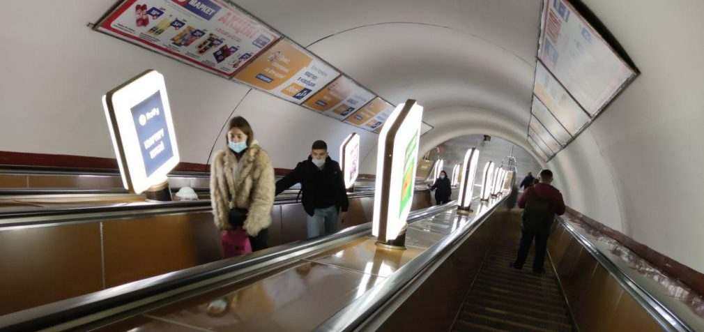 Метро Києва працюватиме по-новому: як купити квиток без касира