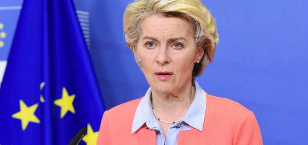Захід впровадив нові санкції проти Росії: не лише відключення від SWIFT