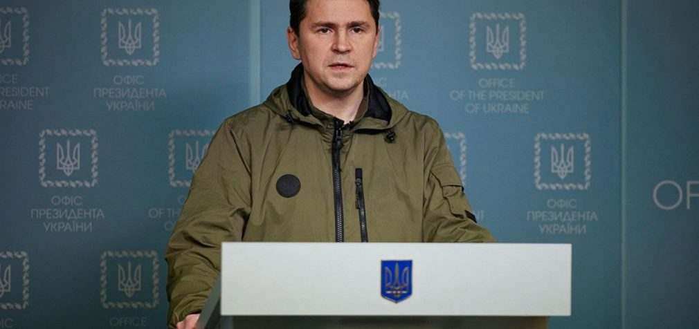 Росія днями може запровадити воєнний стан, – Подоляк