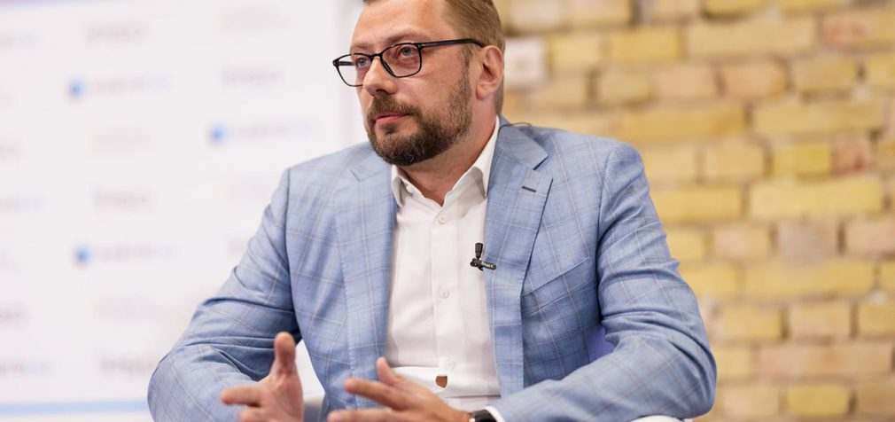 Жителів Чернігова закликають не покидати місто. Виїзди з нього заміновані