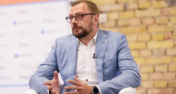 Жителів Чернігова закликають не покидати місто. Виїзди з нього заміновані