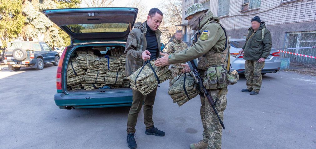 Тероборона Кам’янського отримала нову партію комплектів воєнної форми