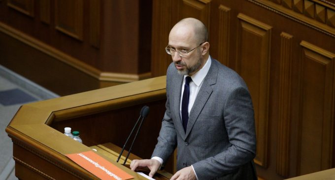 Гроші, робота, житло. В Україні усім переселенцям виплатять фінансову допомогу,- Шмигаль