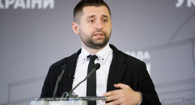 Переговори української та російської делегацій відновляться 1 квітня, – Арахамія